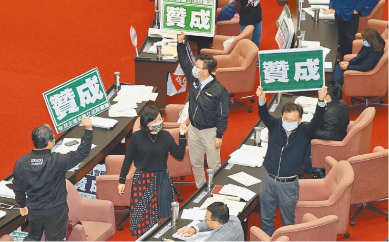 Ractopamine Pork: DPP Wins Legislative Battle, KMT to Challenge By Recall and Referendum