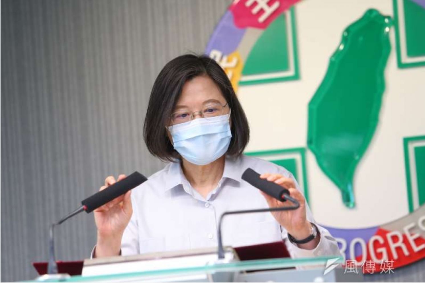 Piercing the False Veil of the Tsai Administration's Three Principles on Vaccine Procurement
