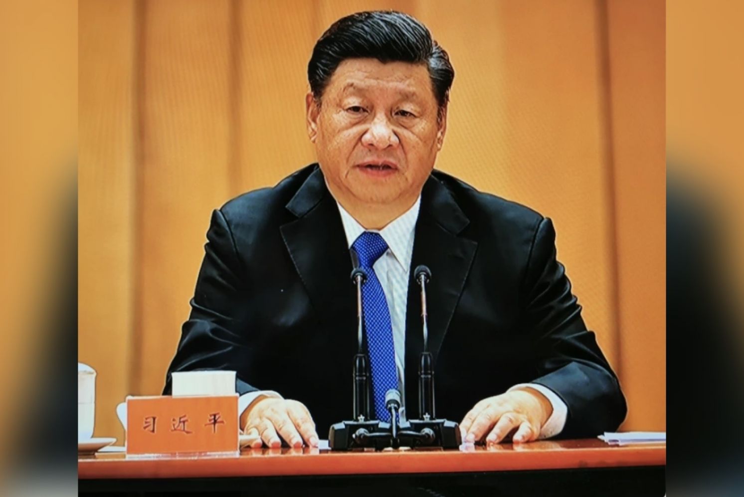 Xi Attempts to Ease Tensions, Assuage Hawks on Taiwan