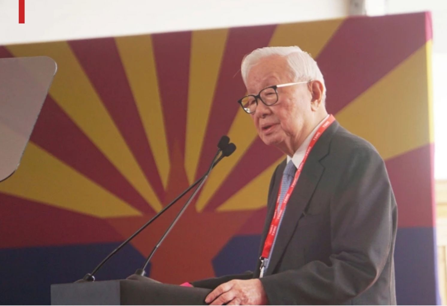 Blessing and "Curse" in Morris Chang's Remarks at Arizona Plant Tool-in Ceremony