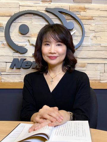 主持人：陳鳳馨（News98 財經起床號主持人）