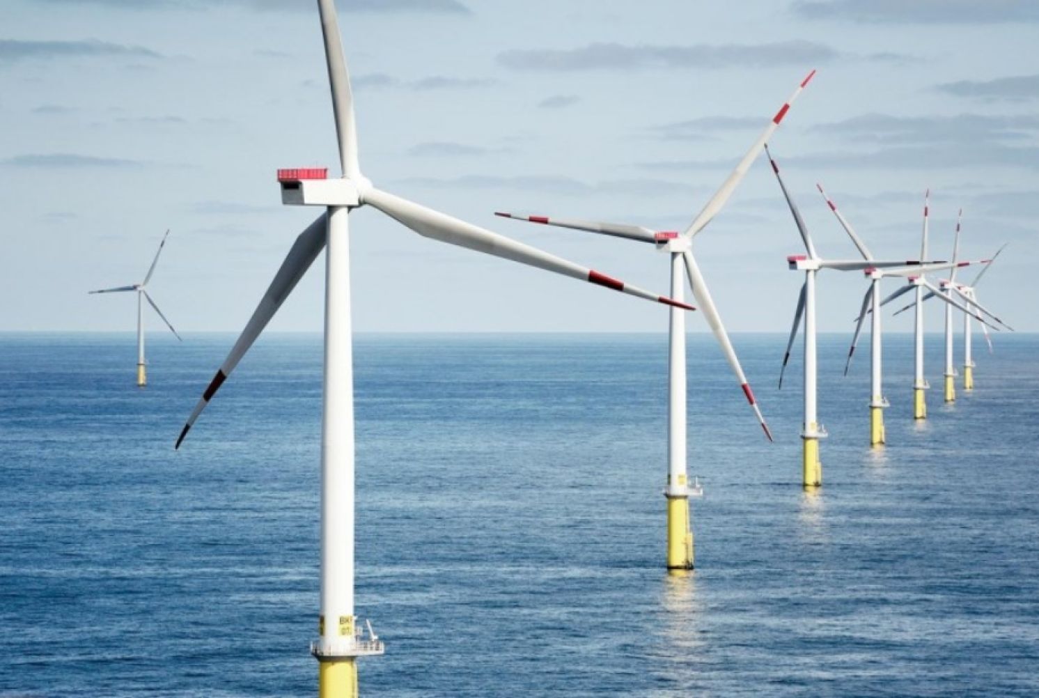 Losing Your Wife and Troops: Whither the Benefits of Localizing Wind Power？