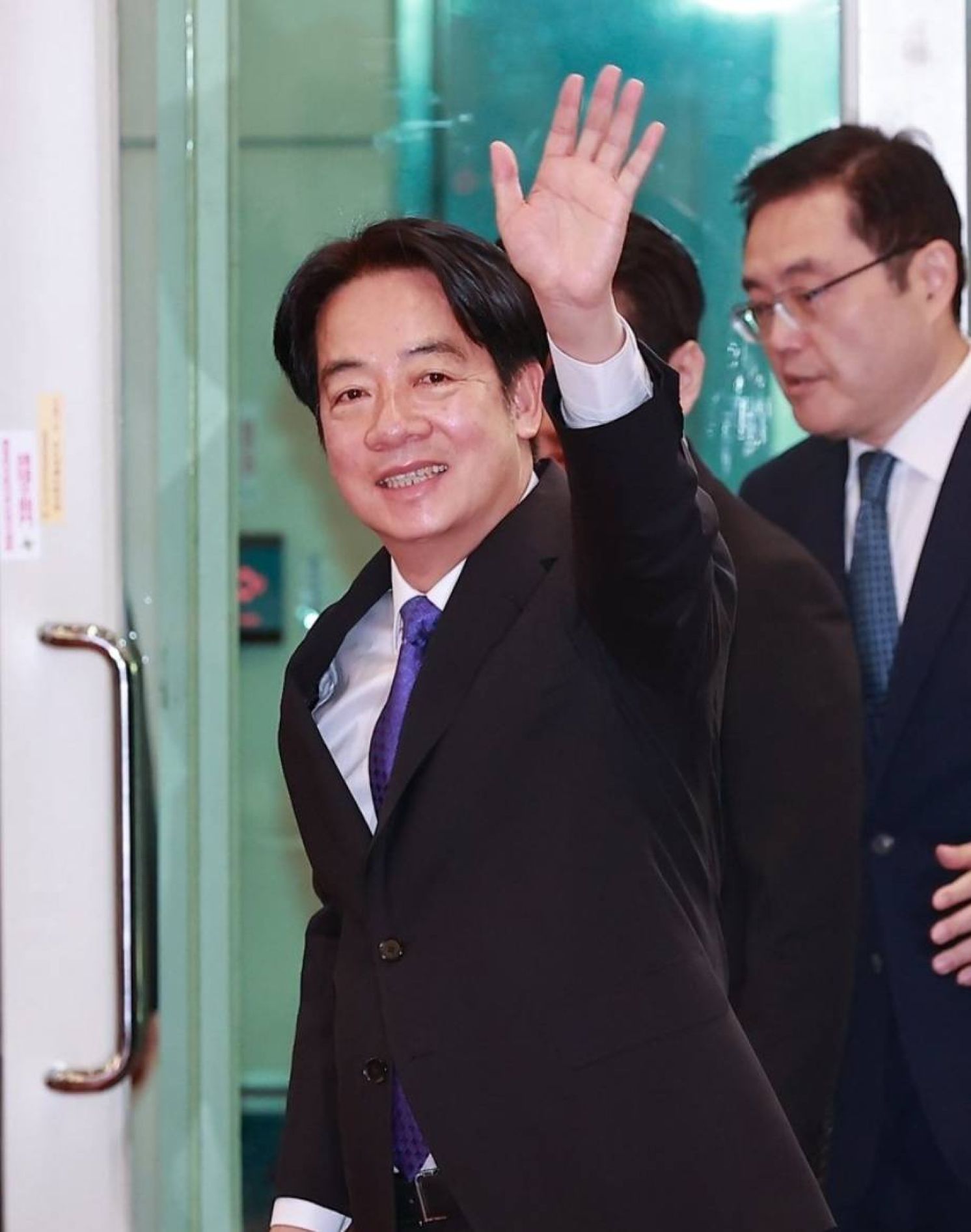 President Lai's Visit, PLA Exercise, and Is Trump Reliable？