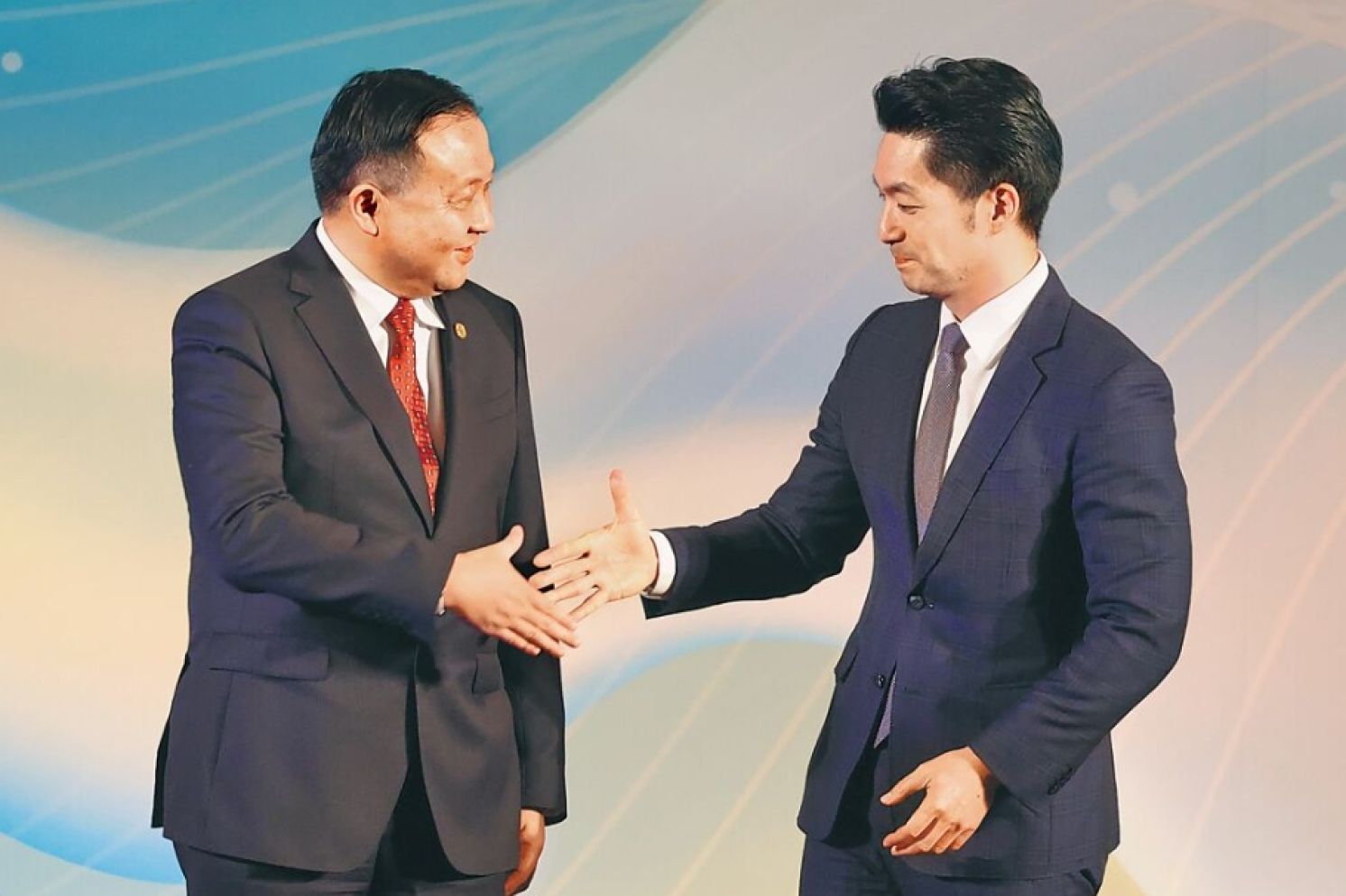 DPP Uses Procedural Tactics to Postpone Taipei-Shanghai Twin Cities Forum