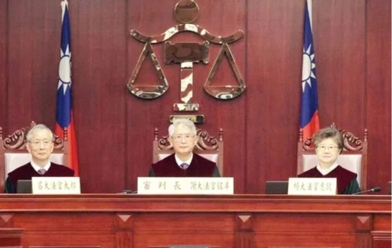 Disregarding Statutory Thresholds, Five Grand Justices Issue Rule on Their Own