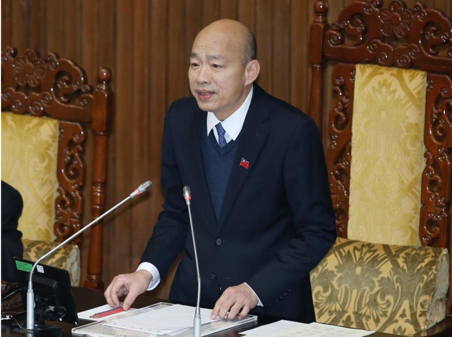 Rift Between KMT and U.S.
