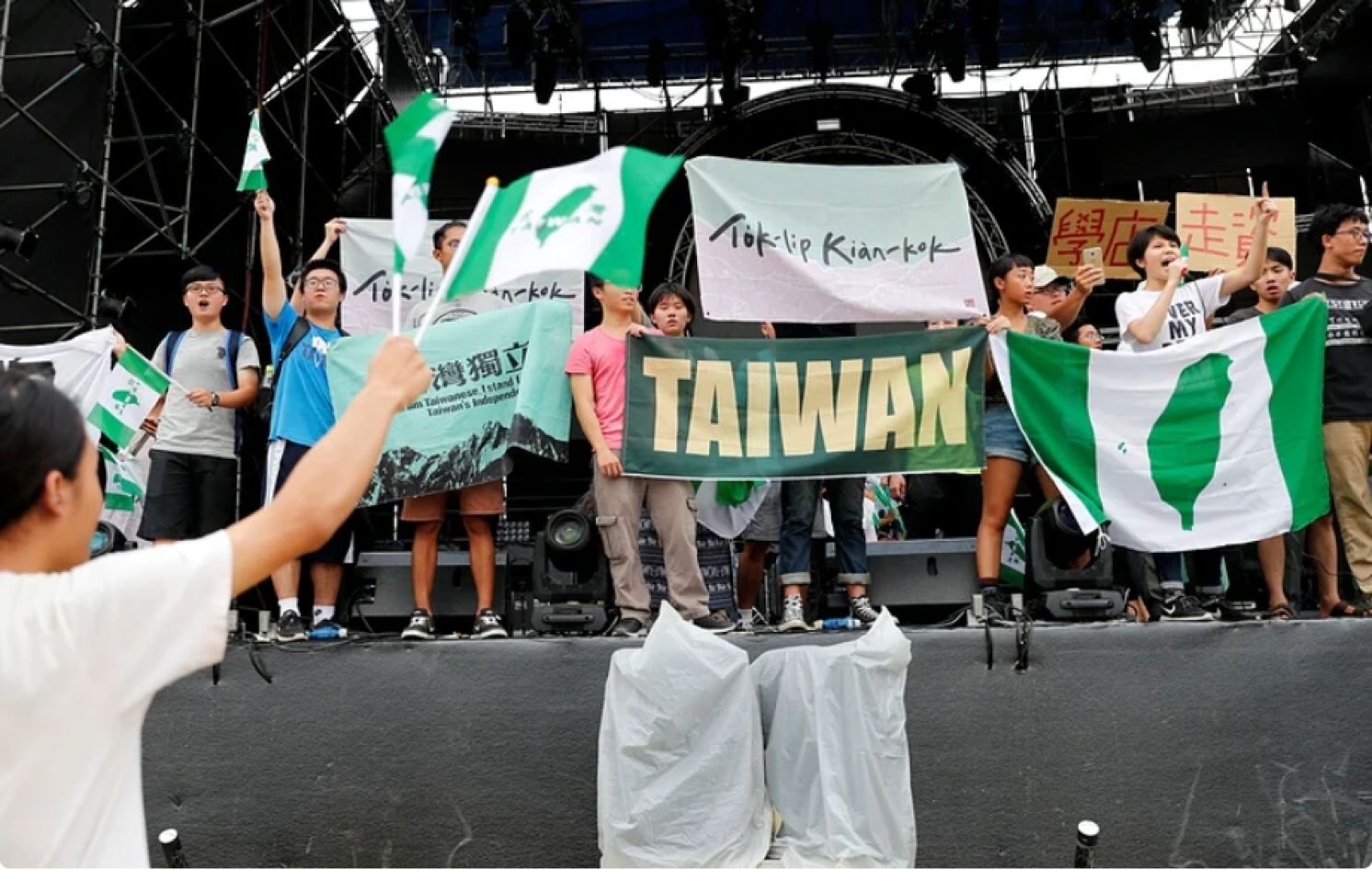 What Does the Sharp Rise in Pro-Independence Support in the Annual Cross-Strait Survey Reflect？